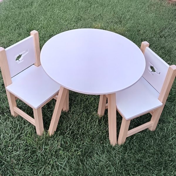 Mesa redonda con 2 sillas 
Etapa 1 y 2