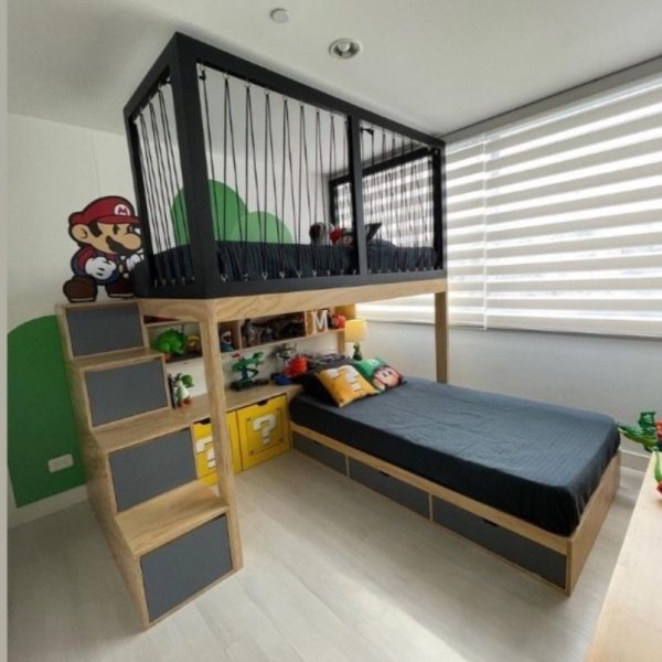 Cama con cajones + zona de juegos en L con escalera cajónes y mueble organizador