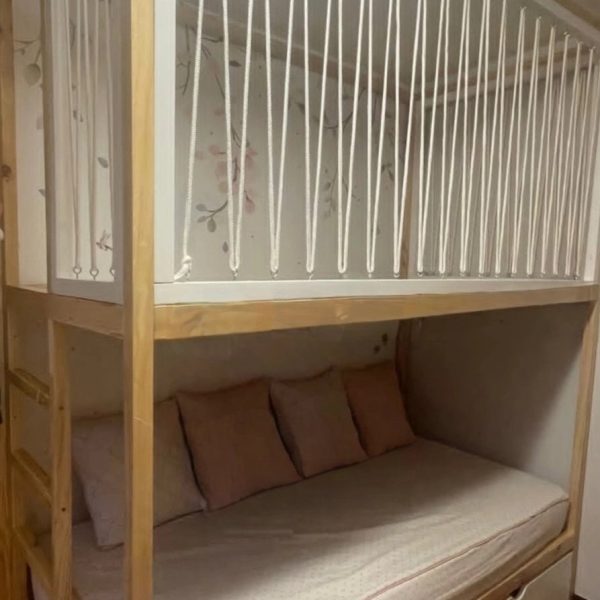 Cama con nido +zona de juegos