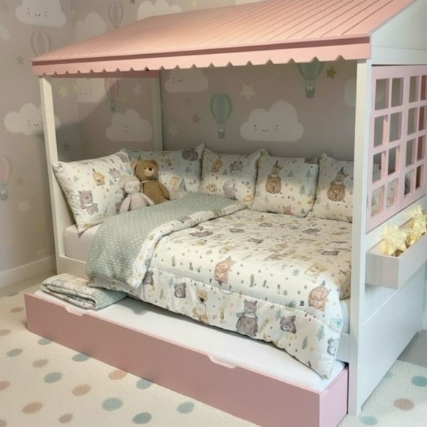 Cama casa con nido