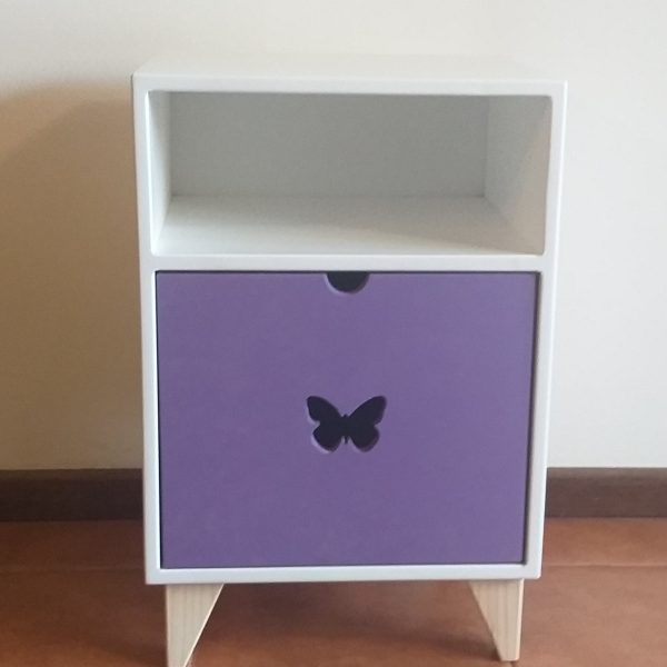 Velador Clasico
Puerta y repisa 
40 x 60 x 40